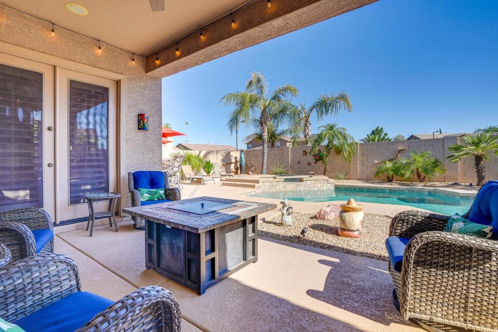 Walk to Parks Home with Pool in Surprise!